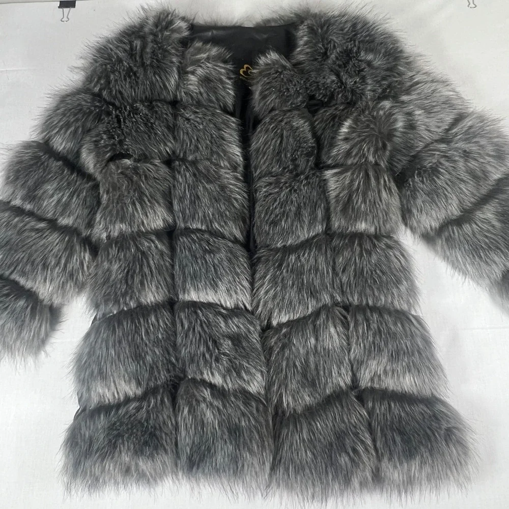 Fanpugizhen Faux Fur Coat Silver Grey Tiered Paneled Glam Jacket Medium